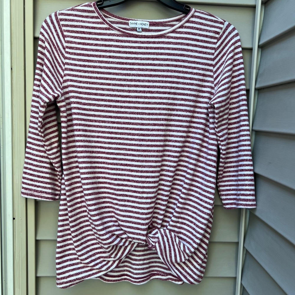 Thyme + Honey Burgundy White Striped Front Knot 3/4 Sleeve Top